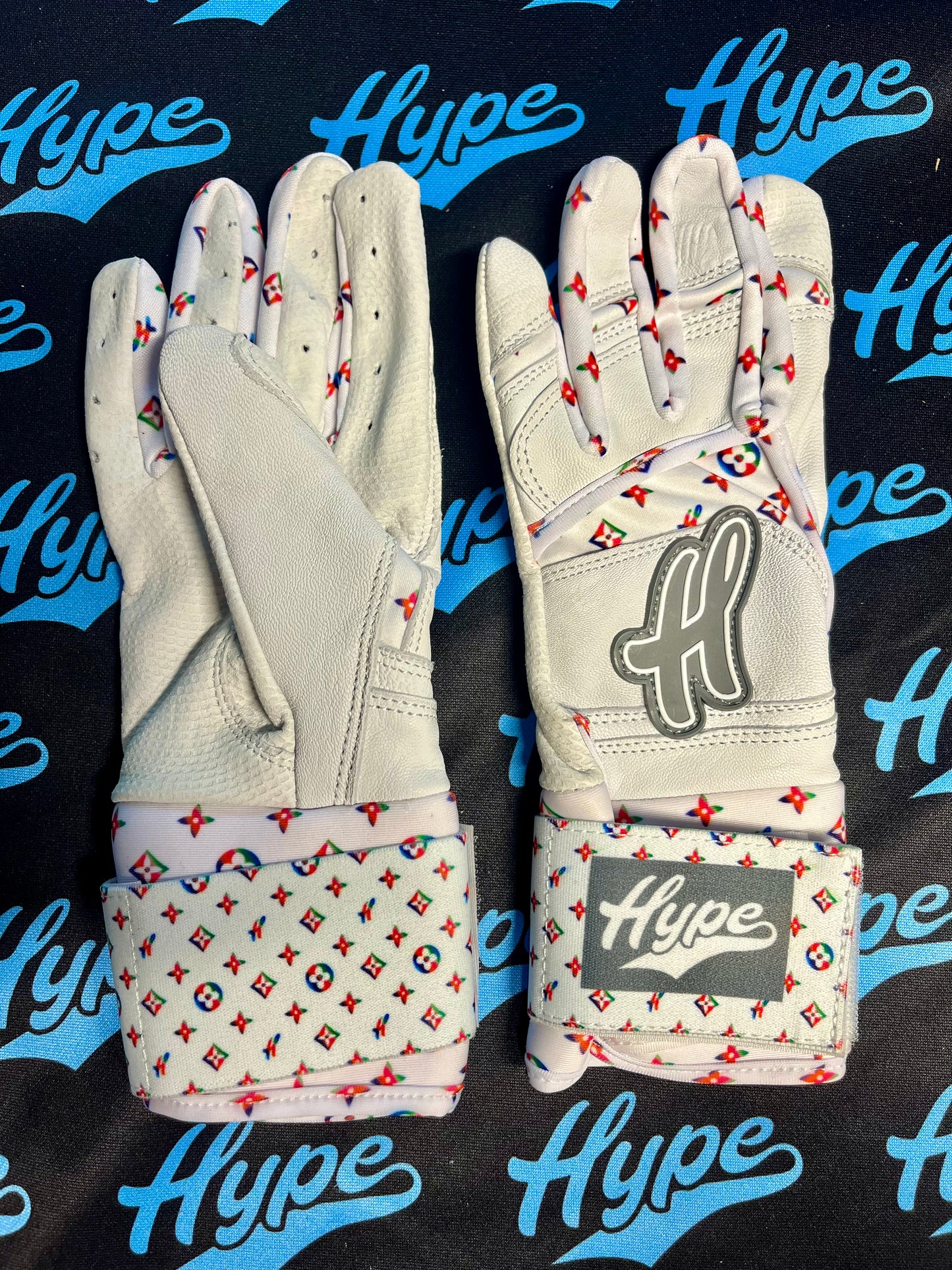 LV Hype Long Cuff Batting Gloves- White